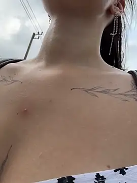 MiraReach's Webcam Show