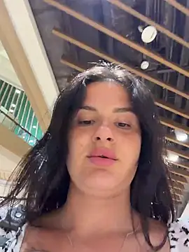 MiraReach: διαδικτυακό σόου στην κάμερα