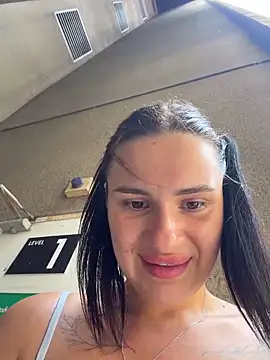 MiraReachのウェブカメラショー