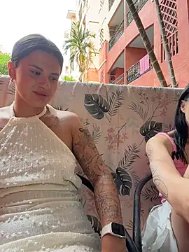 Pokazy przed kamerką – MiraReach