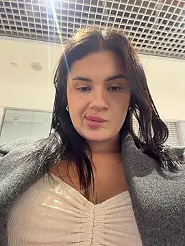 MiraReach's Webcam Show
