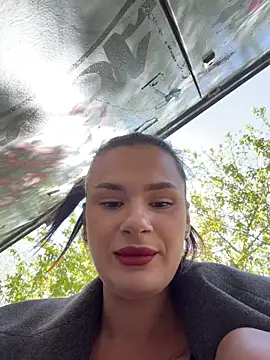 MiraReach's Webcam Show