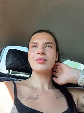 MiraReach's Webcam Show