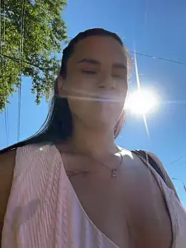 MiraReach's Webcam Show