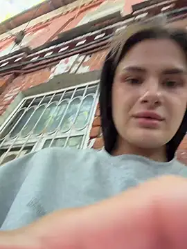 MiraReachn Webbikameraesitys