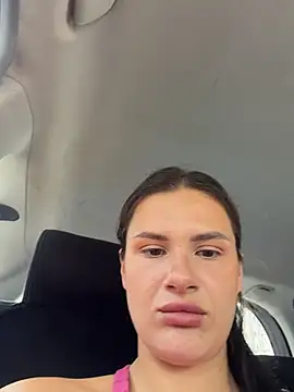 MiraReachn Webbikameraesitys