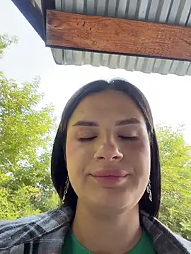 MiraReachn Webbikameraesitys