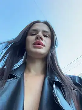MiraReach's Webcam Show