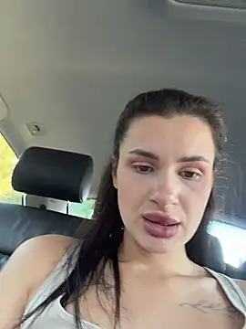MiraReach's Live XXX Chat