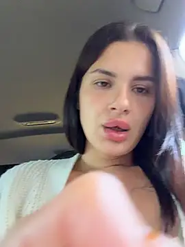 XXX chat uživo modela MiraReach