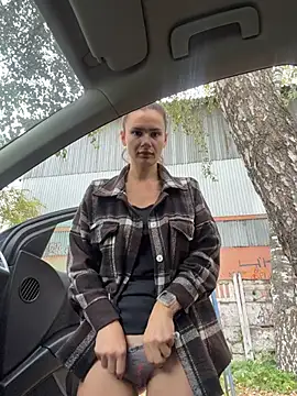 MiraReach's Webcam Show