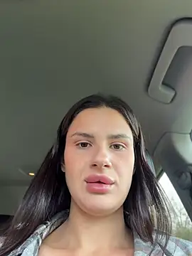 Chat +18 de MiraReach ao vivo