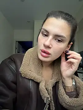 MiraReach's Webcam Show