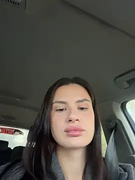 MiraReach's Live XXX Chat