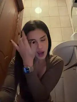 MiraReach's Webcam Show