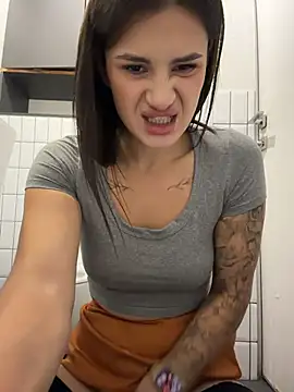 MiraReach Live XXX-Chat