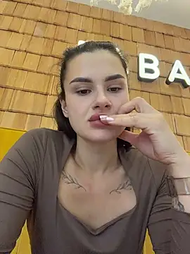 MiraReach's Webcam Show