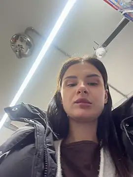 Chat +18 de MiraReach ao vivo