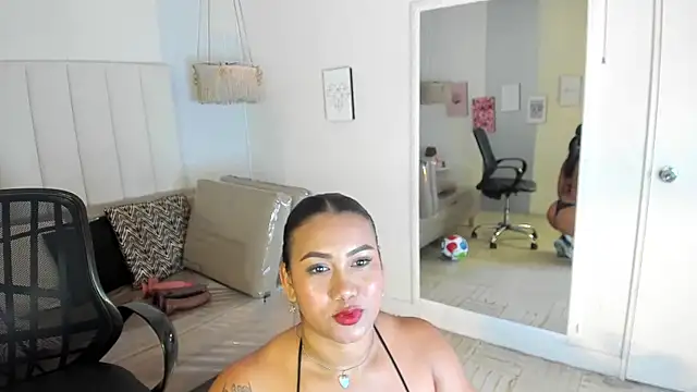 veronica_b07's Live XXX Chat