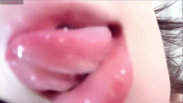 Show Webcam de Yr_kitten_333