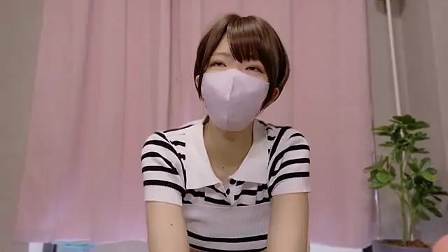 clara_6x9のウェブカメラショー