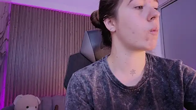 AlliceLover's Live XXX Chat