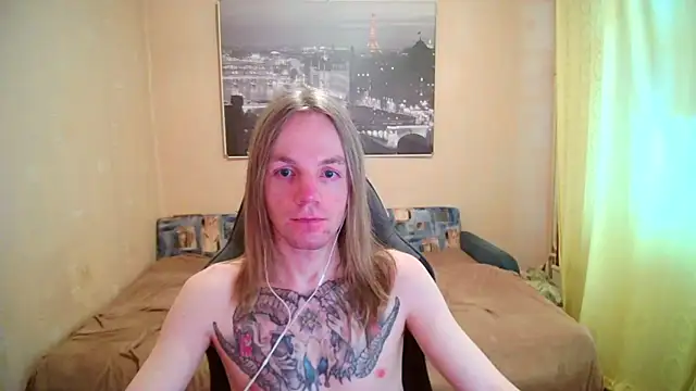 AdamDickens Show in webcam