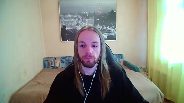 AdamDickensn Webbikameraesitys
