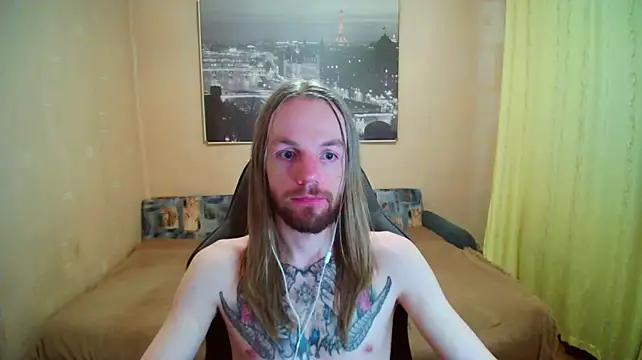 AdamDickensn Webbikameraesitys