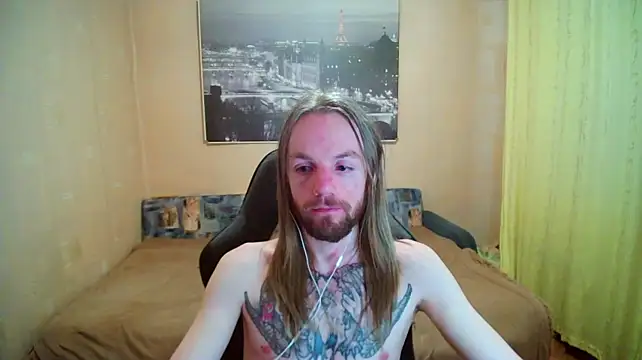 AdamDickensn Webbikameraesitys