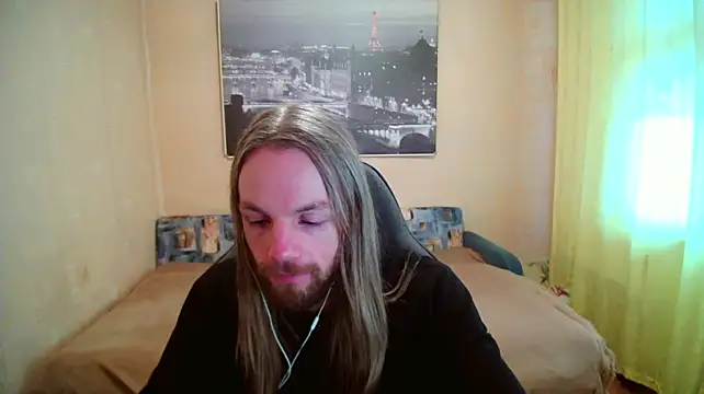 AdamDickens Show in webcam