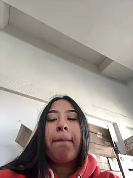 Muurphy Adlı Modelin Canlı XXX Sohbeti