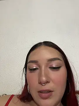 Karen18_boobs webkamerás műsora