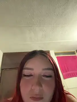 Karen18_boobs 网络视讯表演