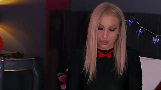 VickiSpiceのウェブカメラショー