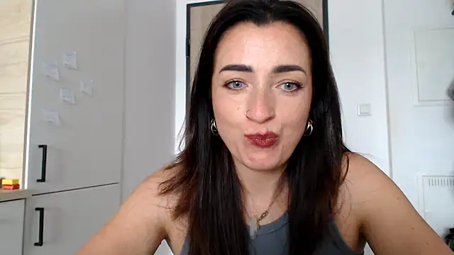 LorenneRose Adlı Modelin Canlı XXX Sohbeti