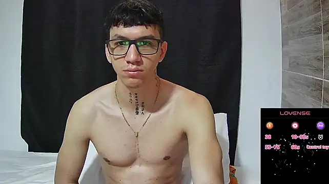 הופעת וובקאם של angelicious_