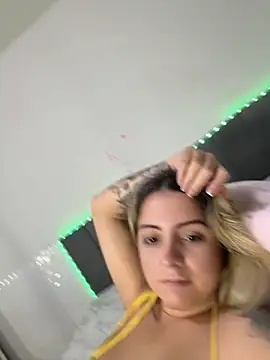 Show de Victoriacavalliery na webcam
