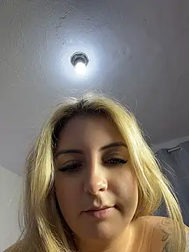 Victoriacavalliery Chat XXX in diretta