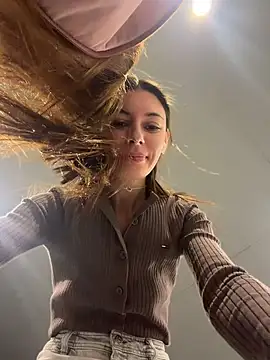 AmelieCrystal's Live XXX Chat