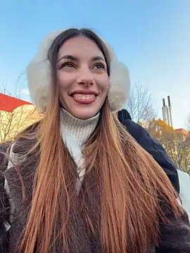 Show modela AmelieCrystal na web-kameri