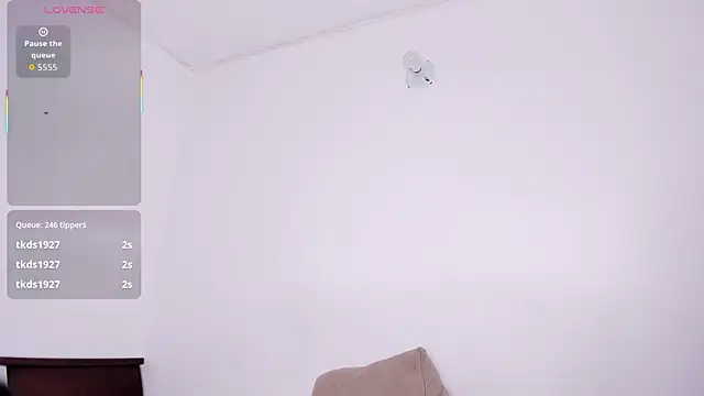 Meloddy_Parkerr_'s Live Chat Room
