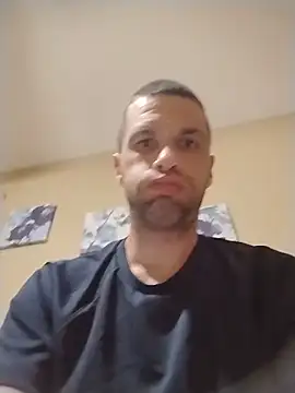 Pokazy przed kamerką – dik4cache