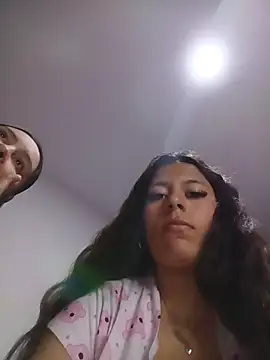 Laila_and_konny XXX чат на живо