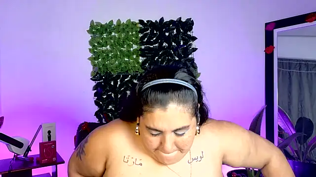 AndreaKinky's Live XXX Chat