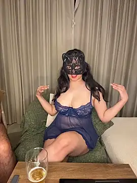 Horny_couple335 Show Webcam