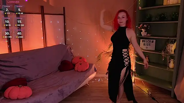 NaomiYoru Adlı Modelin Canlı XXX Sohbeti