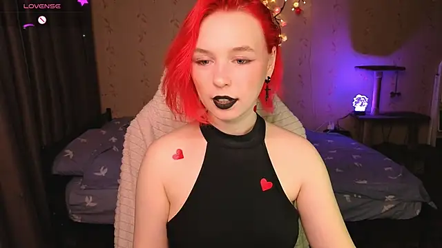 NaomiYoru webcam show