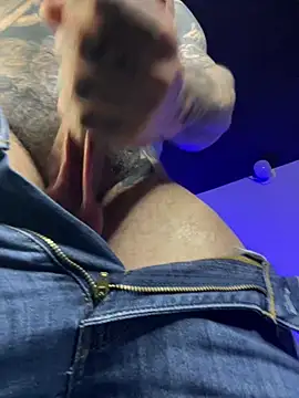 natevillage Show in webcam