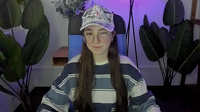 Chat +18 de VirtuallVoyant ao vivo